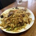 昭和レトロな店で津山ホルモンうどん